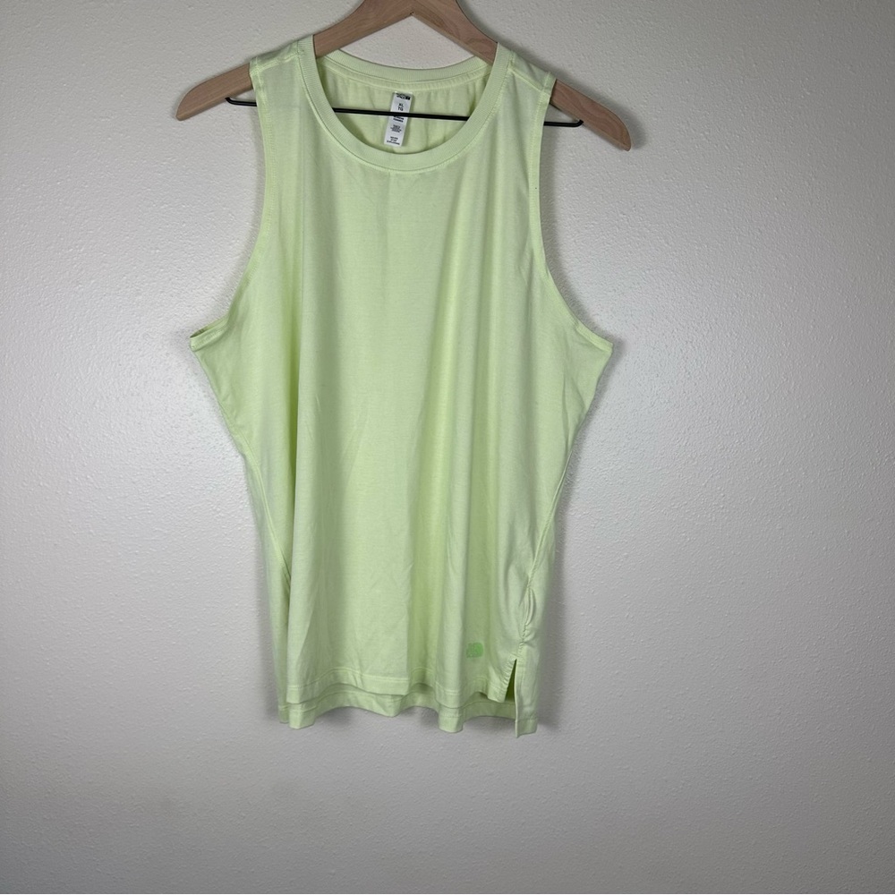 THE NORTH FACE Women's Active Sleeveless Neon Lime Tank Top